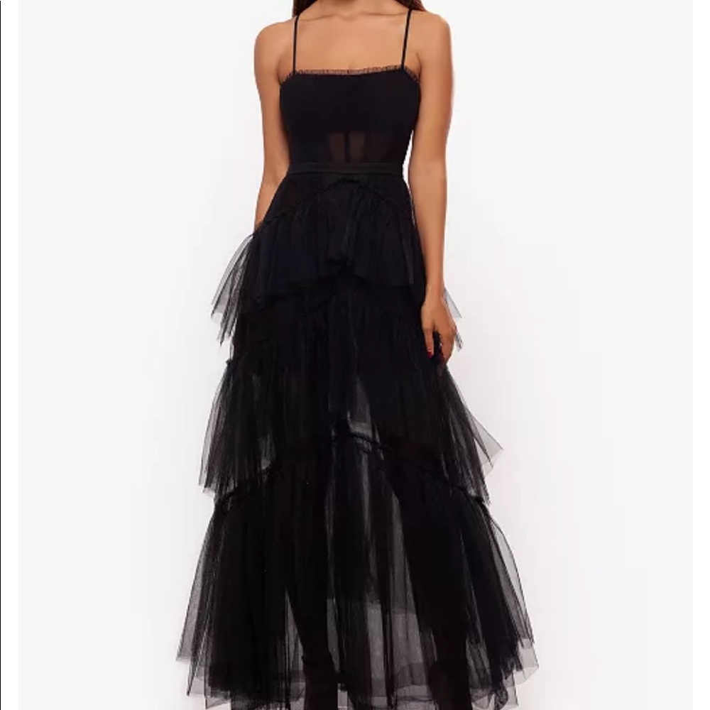 Betsy & Adam Thule corset gown. BCBG. Size 2 blk.